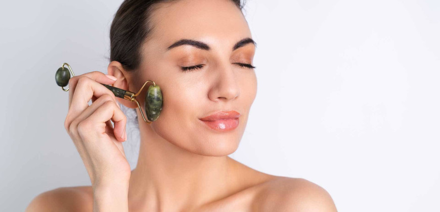 Gua Sha masajı ve Jade roller: Gerçekten etkili mi?